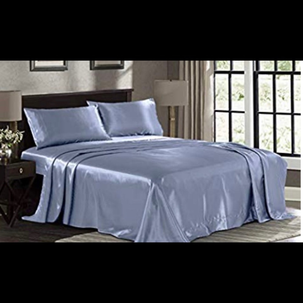 Silky Satin Queen Sheet Set (light blue)